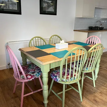 Beautiful Apartment,No 1, With Parking Ilfracombe Exterior photo