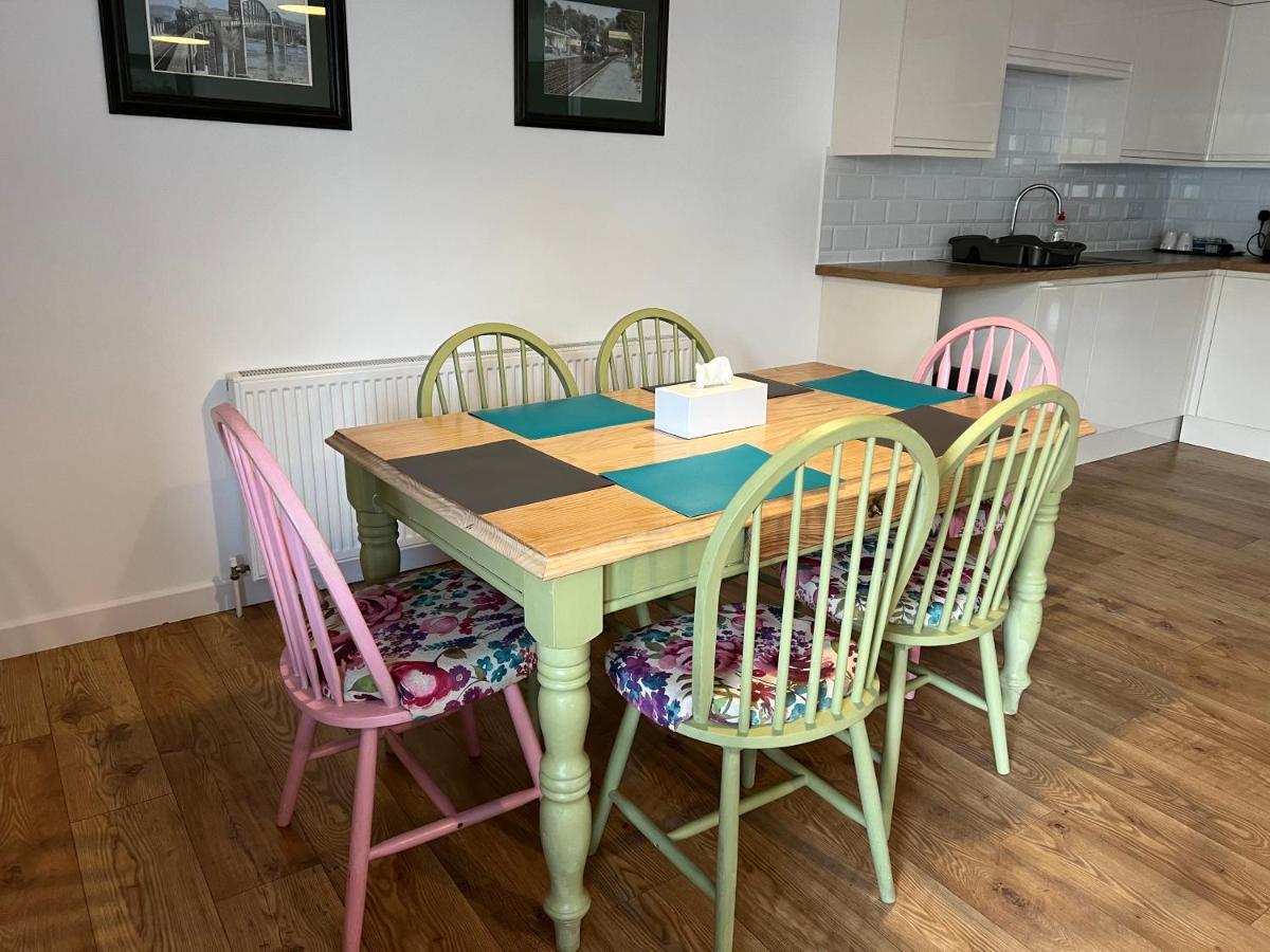 Beautiful Apartment,no 1, With Parking Apartment *