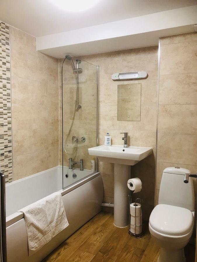 Beautiful Apartment,no 1, With Parking Ilfracombe
