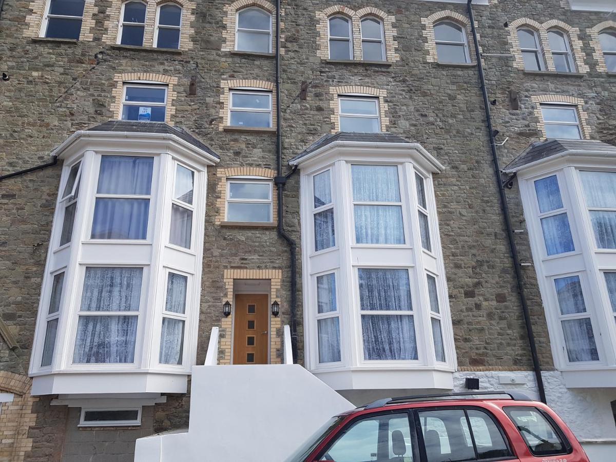 Beautiful Apartment,no 1, With Parking Apartment